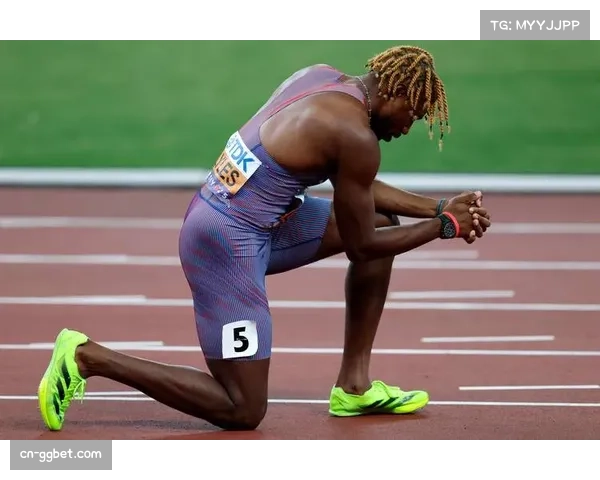 短跑名将诺亚·莱尔斯在训练中大腿后群肌拉伤，退出世锦赛选拔
